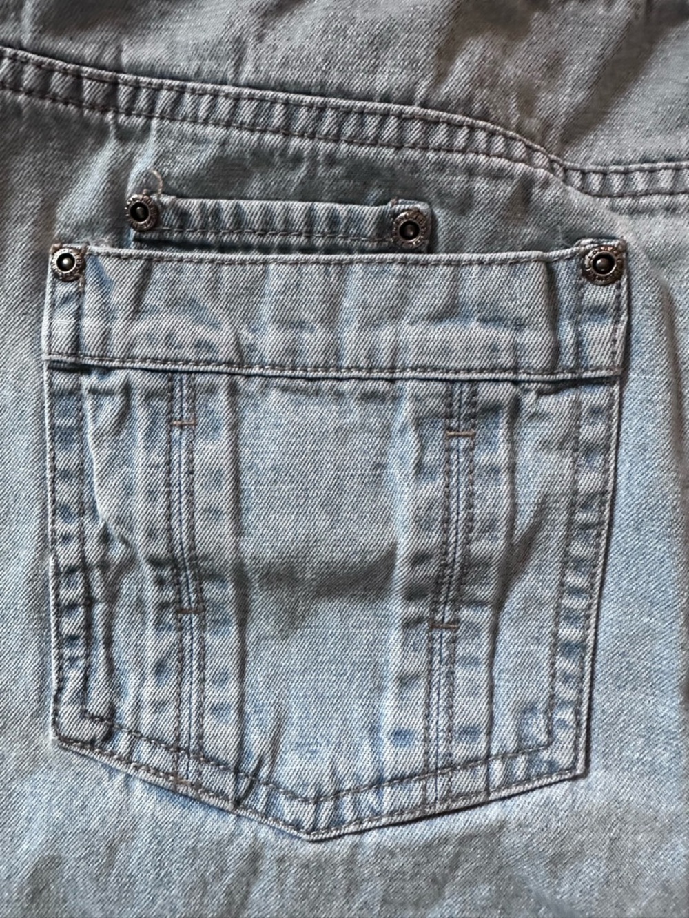 CJ Banks Light Blue Denim Cropped Jeans - Picture 4 of 10